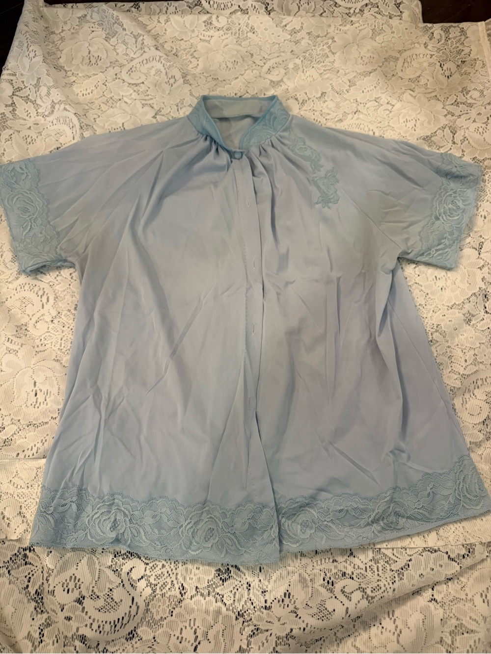 Vintage Vanity Fair Light Blue Short-Sleeve Button-Front Lace Trim Top